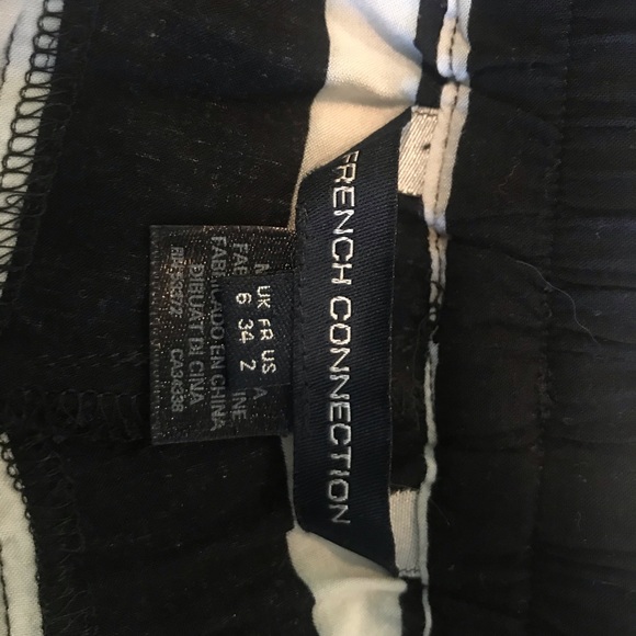 French Connection Shorts Size 2 - Picture 4 of 4